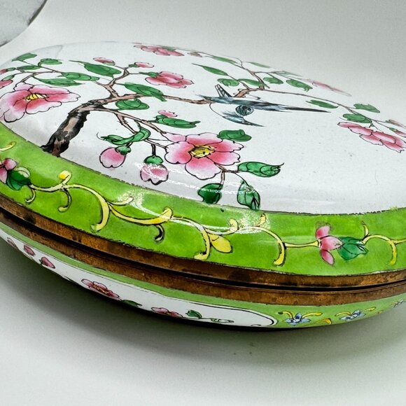 Vtg Hand-Painted Floral Enamel Trinket Box Birds & Blossoms 6" Diameter - Picture 7 of 16